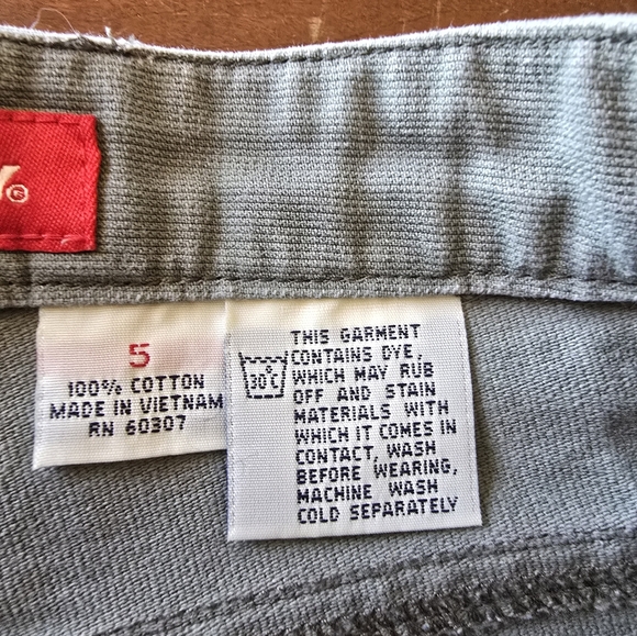 Vintage Y2K UNIONBAY Sage Green Carpenter Shorts Size 5 - Picture 3 of 4